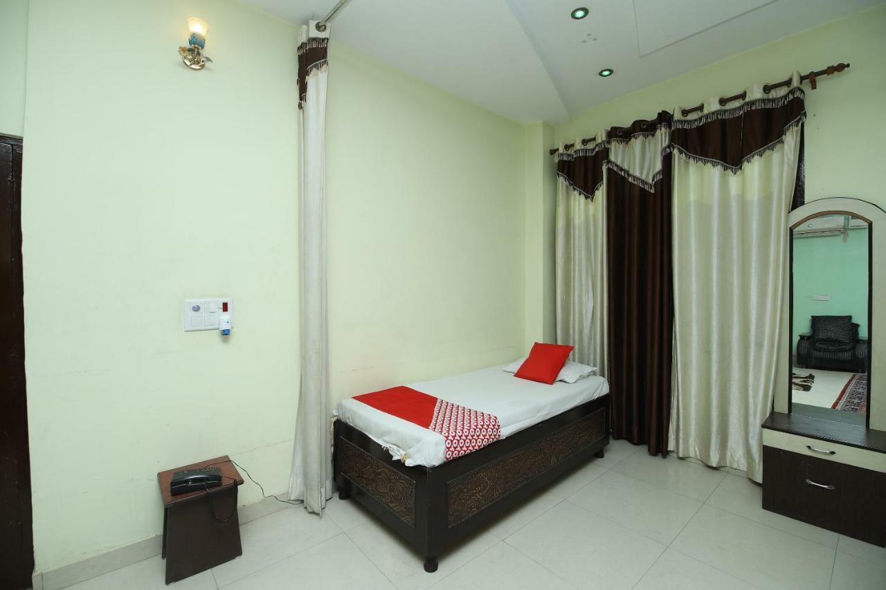 Hotel Deep Palace Jind Ngoại thất bức ảnh